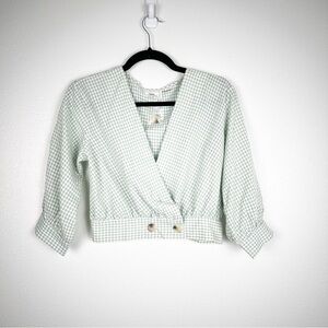 Have Cropped Checkrted Blousr Sz S